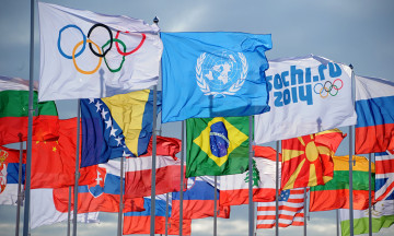 Картинка разное флаги +гербы страны ветер кольца олимпиада сочи