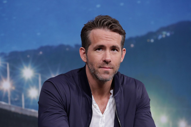 Обои картинки фото мужчины, ryan reynolds, актер, лицо, щетина, куртка