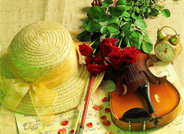Обои картинки фото музыка, музыкальные, инструменты, скрипка, шляпка, розы, будильник