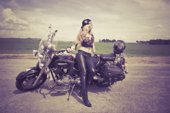 Картинка мотоциклы мото девушкой star дорога