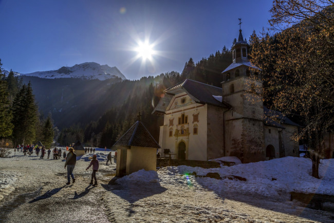 Обои картинки фото church, france, города, - католические соборы,  костелы,  аббатства