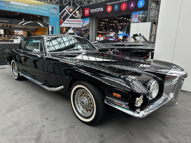 Обои картинки фото 1971 stutz blackhawk,  2024 new york auto show, автомобили, выставки и уличные фото, 1971, stutz, blackhawk, рeтрo, нью, йоркский, автосалон, 2024, года