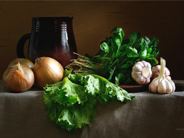 Обои картинки фото еда, овощи, чеснок, салат, шпинат