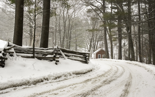 Обои картинки фото природа, зима, дом, лес, дорога