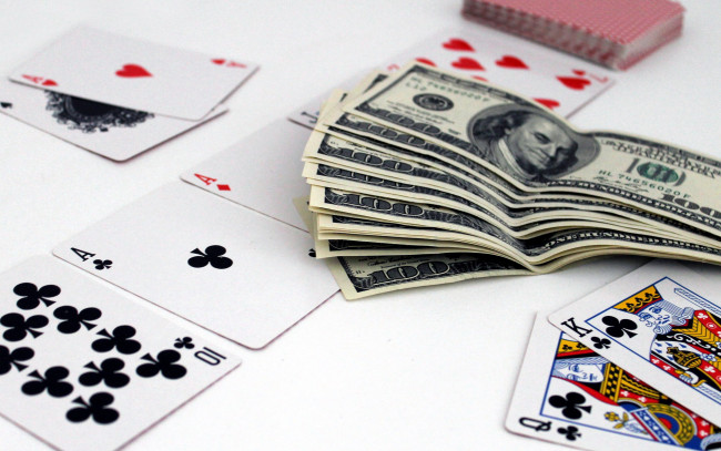 Обои картинки фото разное, настольные игры,  азартные игры, карты, доллары, покер, игра