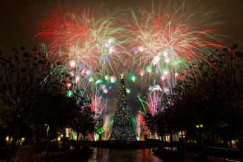 Картинка праздничные новогодние пейзажи фейерверк иллюминация зрелище шоу