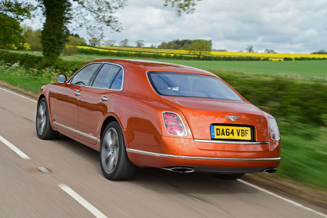 Обои картинки фото автомобили, bentley, speed, mulsanne, uk-spec