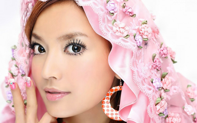 Обои картинки фото Ye Xiqi, девушки, , , маникюр, макияж, серьги, платок