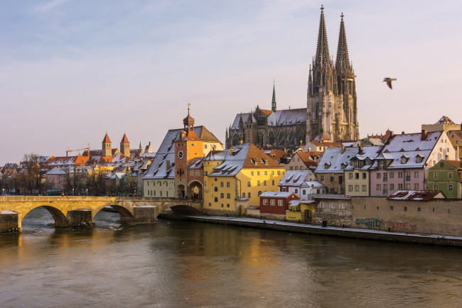 Обои картинки фото города, регенсбург, германия, собор, мост, река