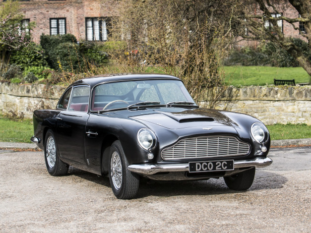 Обои картинки фото автомобили, aston martin, uk-spec, vantage, db5, aston, martin, темный