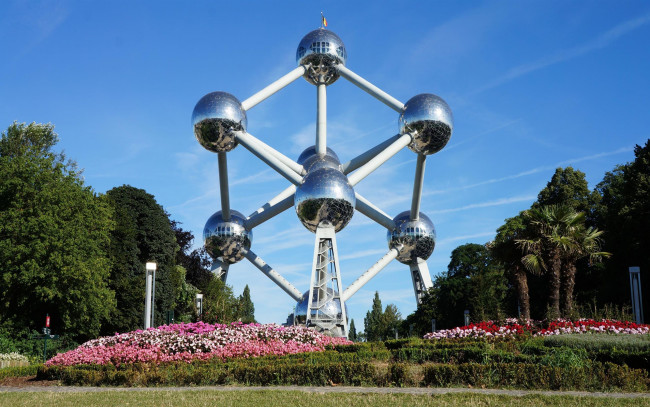 Обои картинки фото города, брюссель , бельгия, атом, модель