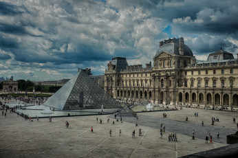обоя louvre, города, париж , франция, пирамида, дворец, площадь
