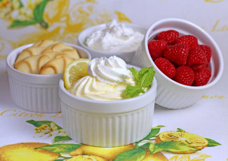 Картинка еда мороженое +десерты сливки лимон десерты взбитые малина