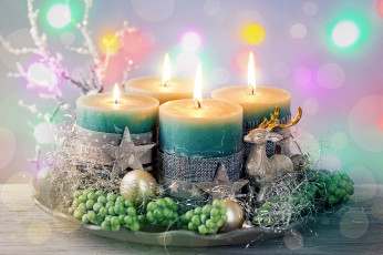 обоя праздничные, новогодние свечи, олень, огоньки, фигурка