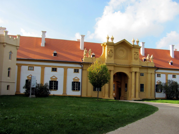 Обои картинки фото lednice castle, города, замок леднице , чехия, lednice, castle