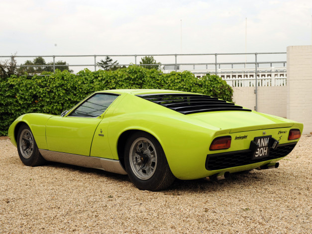 Обои картинки фото автомобили, lamborghini, зеленый, uk-spec, p400, s, miura