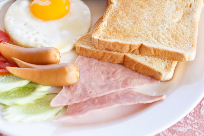Обои картинки фото еда, разное, завтрак, бекон, яйца, хлеб