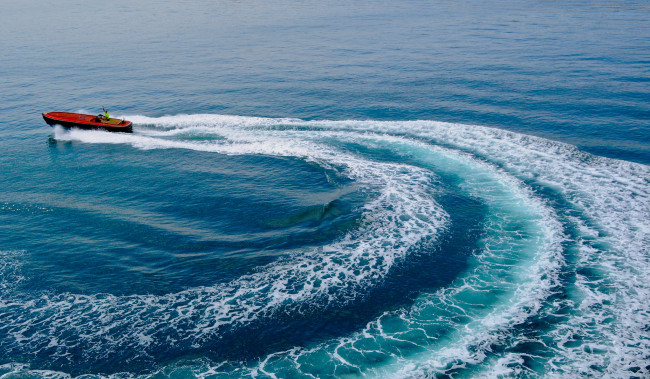 Обои картинки фото корабли, моторные лодки, след, катер, море, лионский, залив, gulf, of, lion
