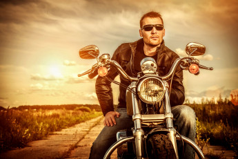 Картинка мужчины unsort очки мотоцикл парень