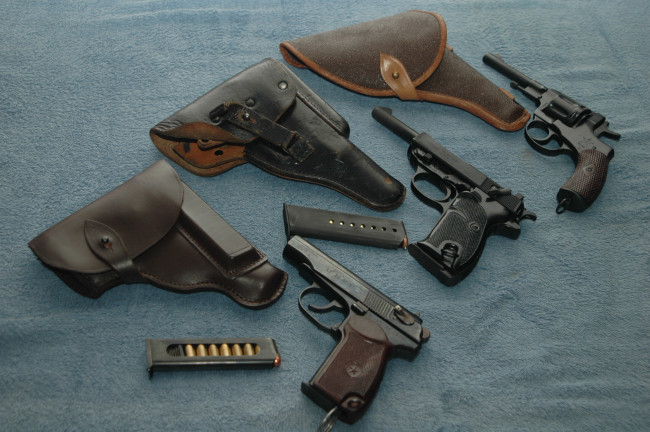 Обои картинки фото оружие, пистолеты, кобура