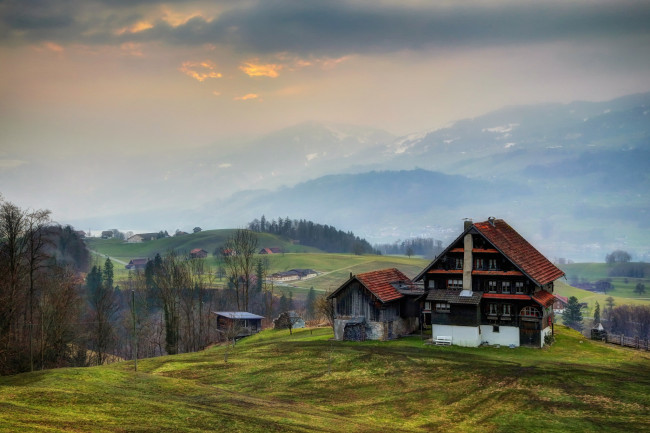 Обои картинки фото countryhouse in canton obwalden, города, - здания,  дома, дом, сельский