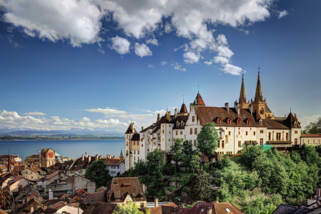 Обои картинки фото neuchatel castle, города, замки швейцарии, замаок, городок, побережье