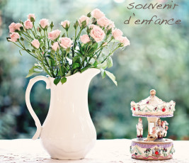 Картинка цветы розы ваза бутоны карусель сувенир