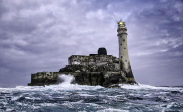 Картинка природа маяки шторм океан тучи остров бастион маяк