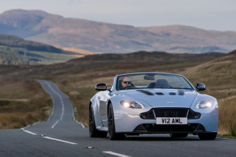 Картинка автомобили aston+martin vantage s v12 aston martin 2014г uk-spec roadster серый