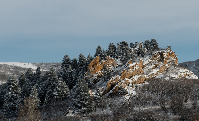 Обои картинки фото природа, горы, снег, лес, скалы