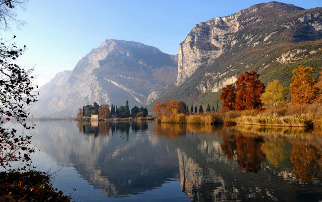 Обои картинки фото природа, реки, озера, пейзаж, горы, озеро, осень, деревья