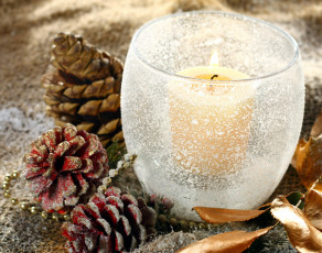 Картинка праздничные новогодние+свечи свеча шишки подсвечник