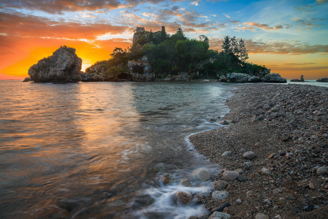 Обои картинки фото isola bella sunrise, города, - пейзажи, отель, остров, море