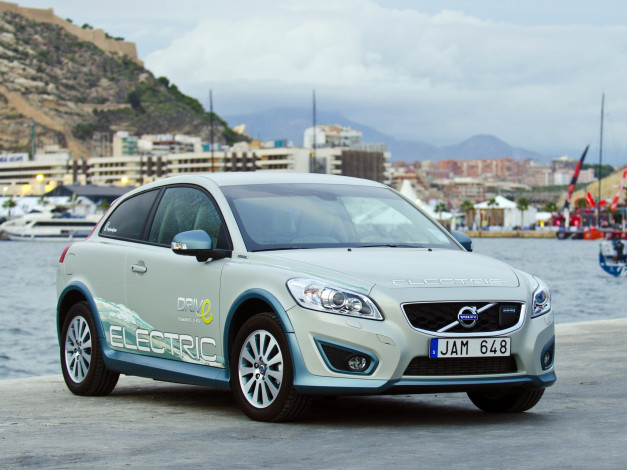 Обои картинки фото volvo c30 bev prototype 2010, автомобили, volvo, 2010, c30, prototype, bev