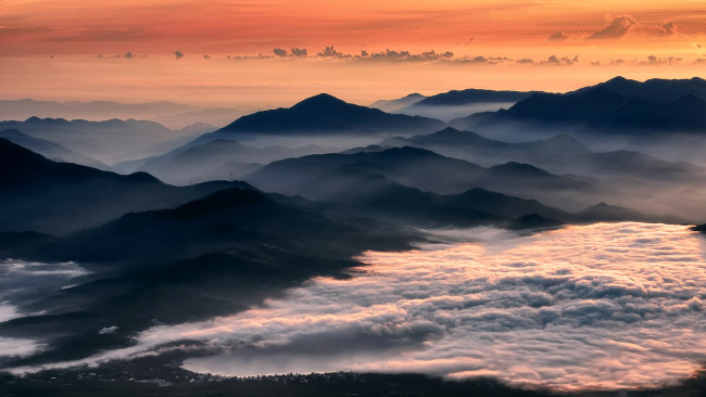 Обои картинки фото природа, горы, Япония, туман, рассвет, озеро, Яманака