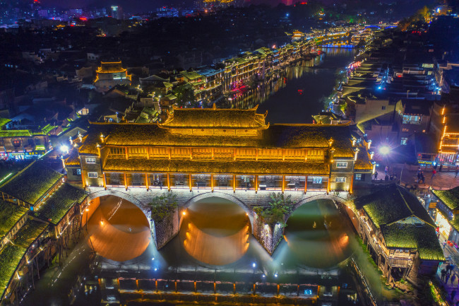 Обои картинки фото fenghuang ancient town, города, - огни ночного города, простор