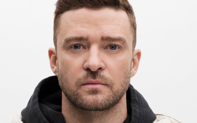 Обои картинки фото мужчины, justin timberlake, актер, певец, лицо, щетина, капюшон