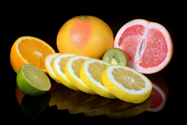 Обои картинки фото еда, цитрусы, киви, апельсин, грейпфрут, лайм, лимон