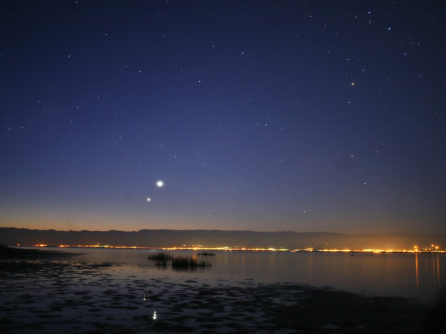 Обои картинки фото юпитер, венера, на, рассвете, космос