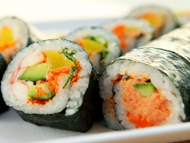 Обои картинки фото еда, рыба,  морепродукты,  суши,  роллы, кухня, японская, роллы