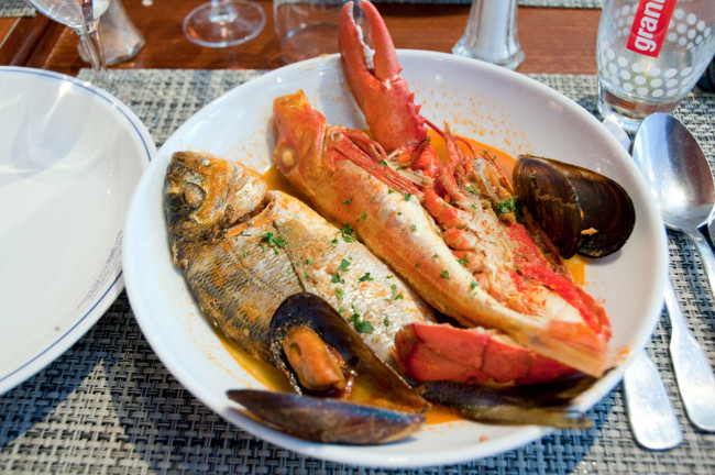 Обои картинки фото еда, рыбные блюда,  с морепродуктами, краб, мидии, рыба