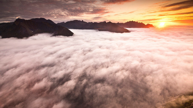 Обои картинки фото природа, восходы, закаты, норвегия, горы, туман, закат