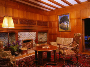 Картинка интерьер гостиная картина ковер кресла торшер
