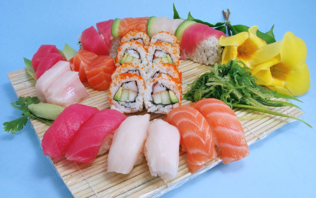 Обои картинки фото еда, рыба, морепродукты, суши, роллы, цветы