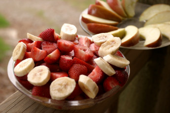 Картинка еда фрукты ягоды бананы клубника