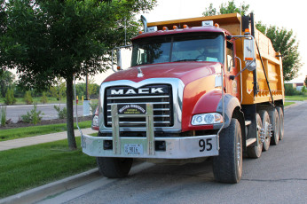 обоя mack granite, автомобили, mack, сша, грузовики, тяжелые, inc, trucks