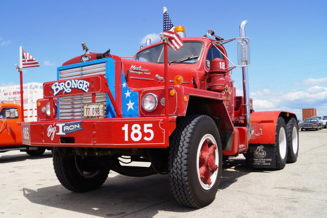 Обои картинки фото 1966 mack truck model b-815, автомобили, mack, сша, грузовики, тяжелые, inc, trucks