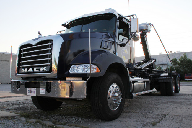 Обои картинки фото mack granite, автомобили, mack, сша, грузовики, тяжелые, inc, trucks