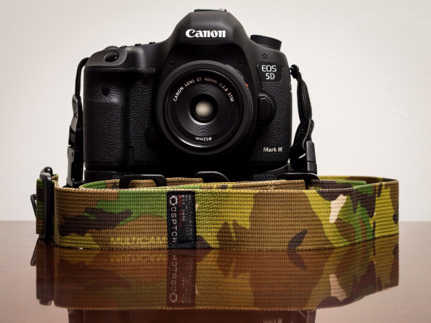 Обои картинки фото canon eos 5d, бренды, canon, фотокамера, зеркалка, цифровая