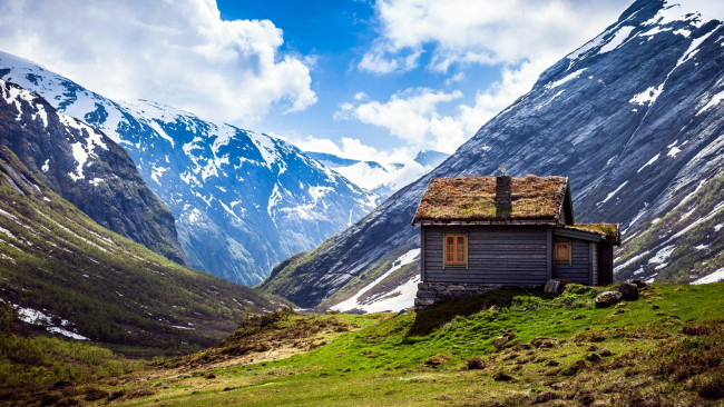 Обои картинки фото домик в горах, природа, горы, небо, домик, в, горах